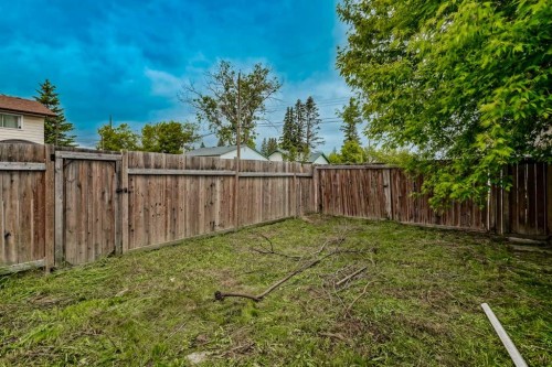 504 1 Avenue Ne, Airdrie, AB 