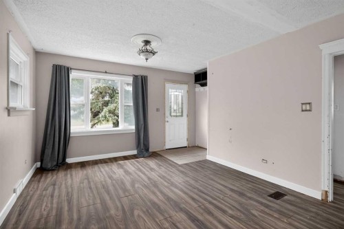504 1 Avenue Ne, Airdrie, AB 