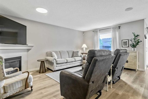 87 Elgin Drive, Calgary, AB 
