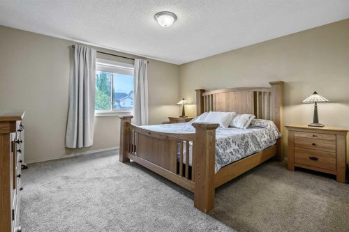 87 Elgin Drive, Calgary, AB 