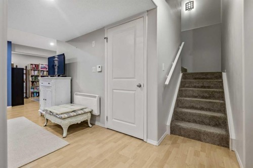 87 Elgin Drive, Calgary, AB 