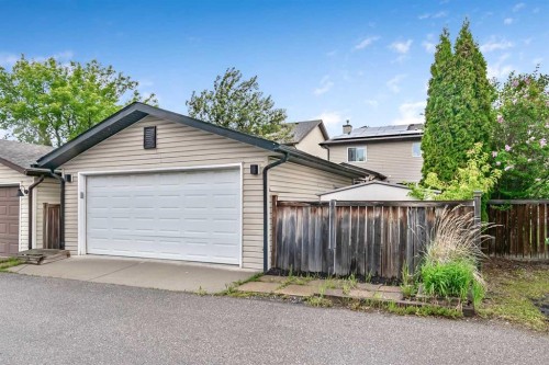 87 Elgin Drive, Calgary, AB 