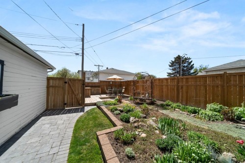 817 17 Avenue Se, Calgary, AB 