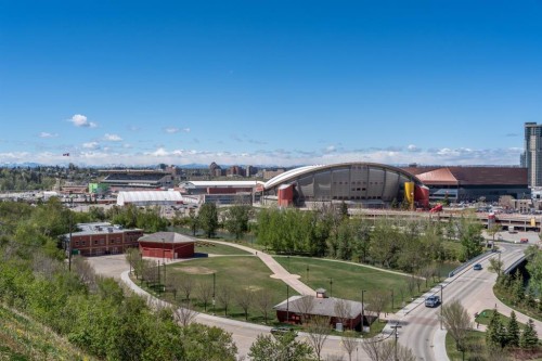 817 17 Avenue Se, Calgary, AB 