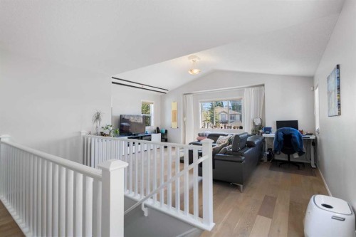 76 Rockywood Park Nw, Calgary, AB 