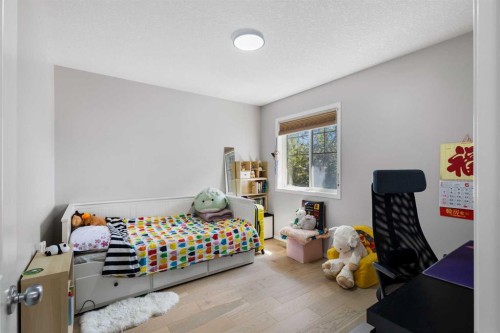 76 Rockywood Park Nw, Calgary, AB 