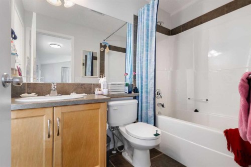 76 Rockywood Park Nw, Calgary, AB 