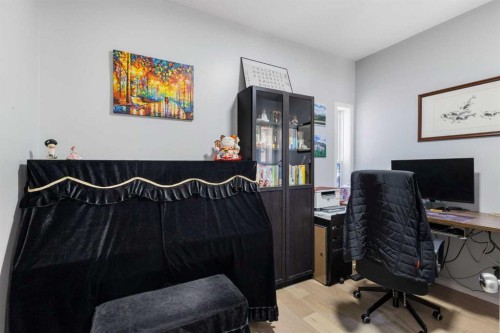 76 Rockywood Park Nw, Calgary, AB 
