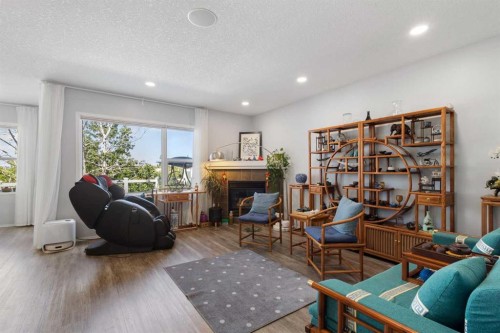 76 Rockywood Park Nw, Calgary, AB 