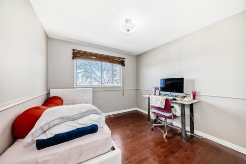 28 Rundlelawn Place Ne, Calgary, AB - Indoor