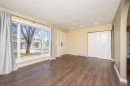 6031 Lacombe Way Sw, Calgary, AB 