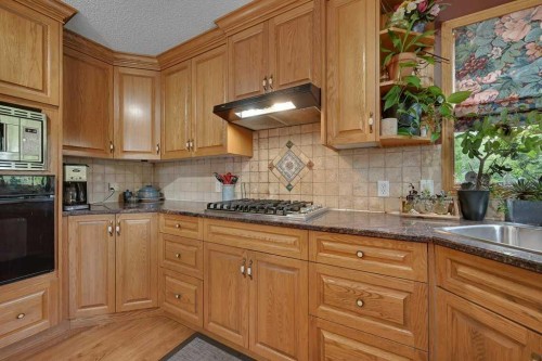 158 Valley Glen Heights Nw, Calgary, AB 