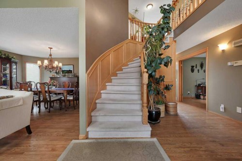 158 Valley Glen Heights Nw, Calgary, AB 