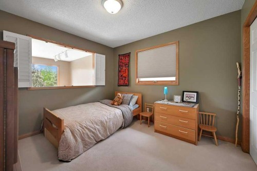 158 Valley Glen Heights Nw, Calgary, AB 