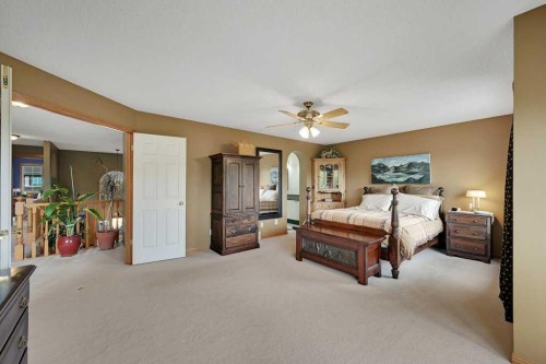 158 Valley Glen Heights Nw, Calgary, AB 