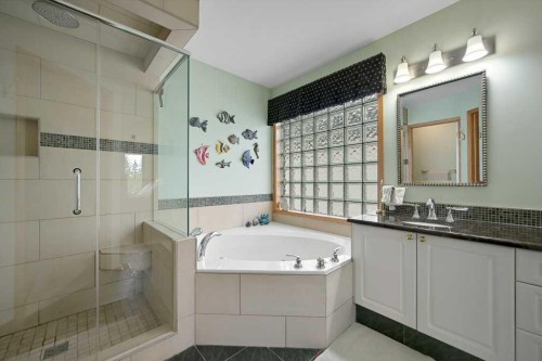 158 Valley Glen Heights Nw, Calgary, AB 