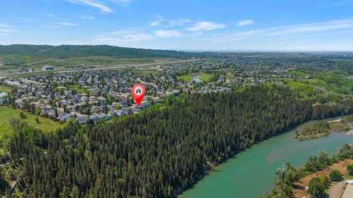 158 Valley Glen Heights Nw, Calgary, AB 