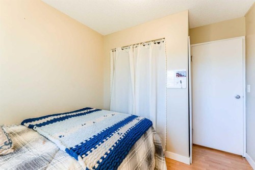 144 Midbend Place Se, Calgary, AB 