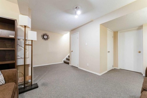 144 Midbend Place Se, Calgary, AB 