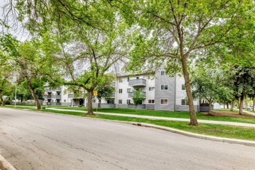 305-10838 108 Street Nw, Edmonton, AB 