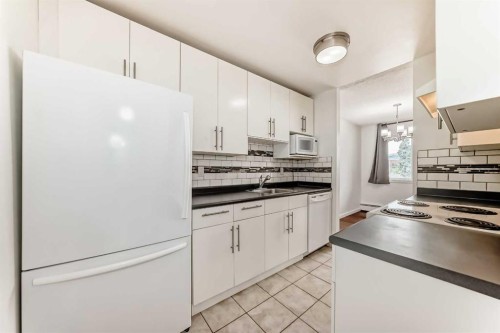 305-10838 108 Street Nw, Edmonton, AB 