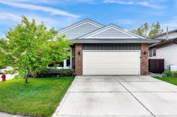 120 Woodbrook Close SW Calgary, AB T2W 4E9