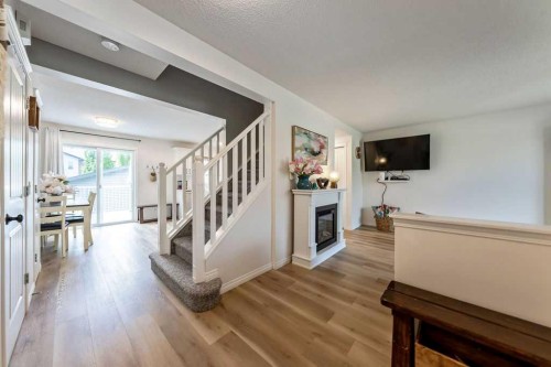 19 Drake Landing Way, Okotoks, AB 