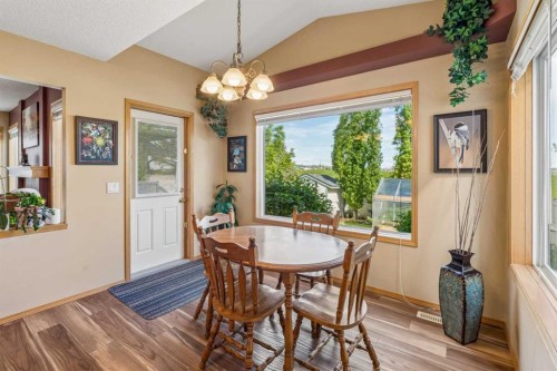 132 Hidden Ranch Crescent Nw, Calgary, AB 