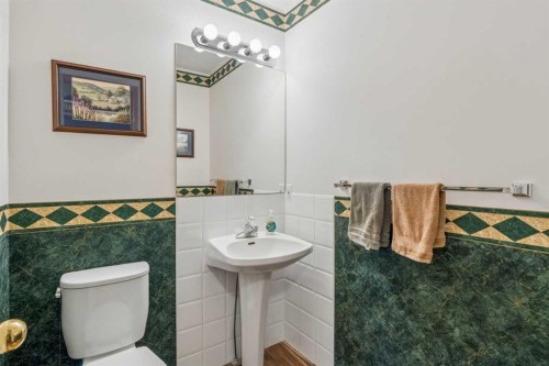 132 Hidden Ranch Crescent Nw, Calgary, AB 