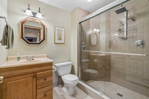 132 Hidden Ranch Crescent Nw, Calgary, AB 