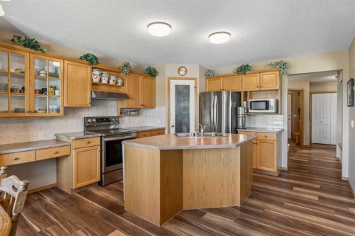 132 Hidden Ranch Crescent Nw, Calgary, AB 