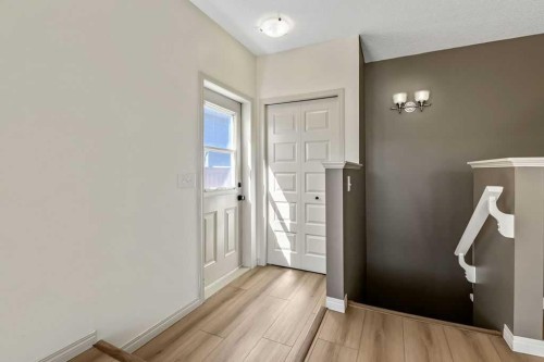 1013 3Rd Avenue Sw, Diamond Valley, AB 