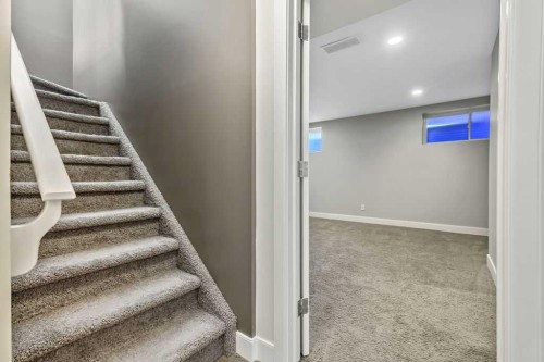 1013 3Rd Avenue Sw, Diamond Valley, AB 