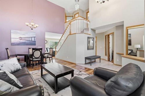 142 Riverview Circle Se, Calgary, AB 