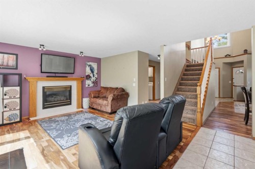 142 Riverview Circle Se, Calgary, AB 
