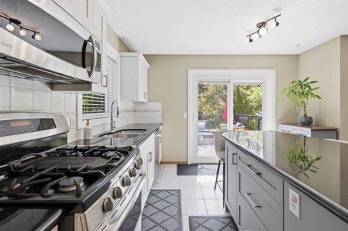 142 Riverview Circle Se, Calgary, AB 