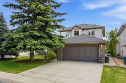 142 Riverview Circle SE Calgary, AB T2C 4J9