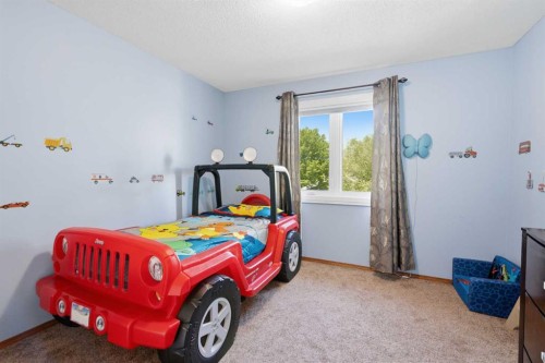 142 Riverview Circle Se, Calgary, AB 