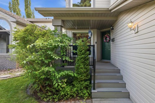 142 Riverview Circle Se, Calgary, AB 