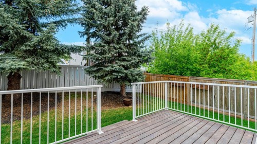 8-120 Ross Avenue, Cochrane, AB 