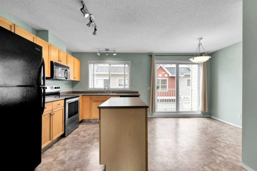 207 Mckenzie Towne Gate Se, Calgary, AB 