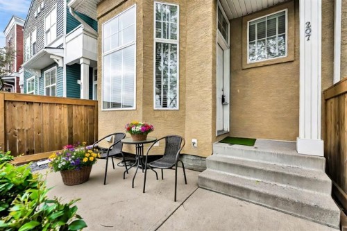207 Mckenzie Towne Gate Se, Calgary, AB 