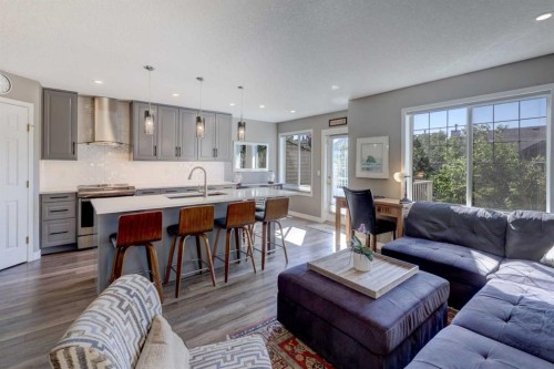 35 Hidden Creek Rise Nw, Calgary, AB 