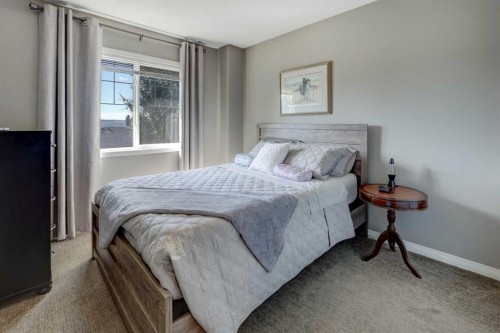 35 Hidden Creek Rise Nw, Calgary, AB 
