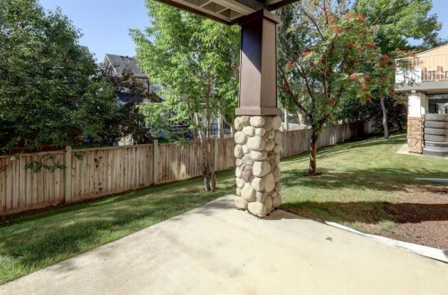 35 Hidden Creek Rise Nw, Calgary, AB 