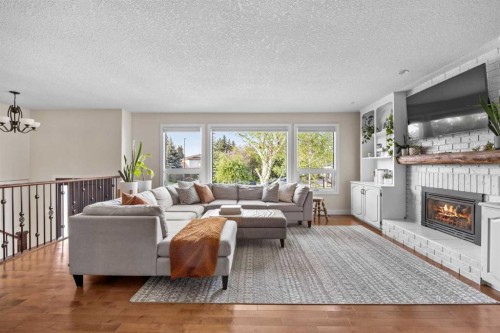 111 Silvergrove Green Nw, Calgary, AB 
