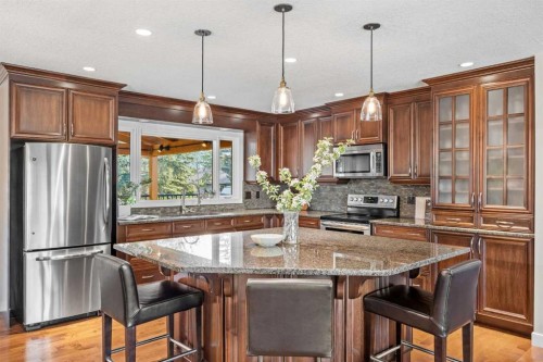 111 Silvergrove Green Nw, Calgary, AB 