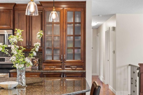 111 Silvergrove Green Nw, Calgary, AB 
