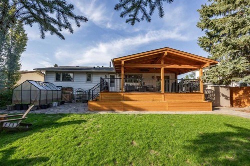 111 Silvergrove Green Nw, Calgary, AB 