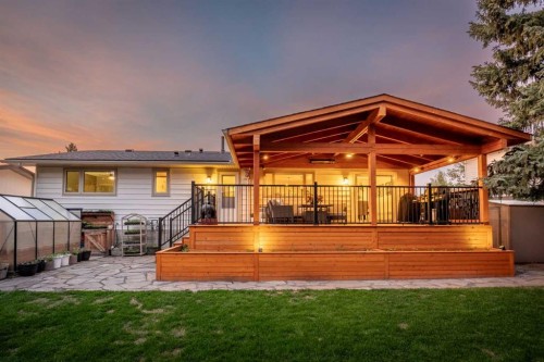 111 Silvergrove Green Nw, Calgary, AB 